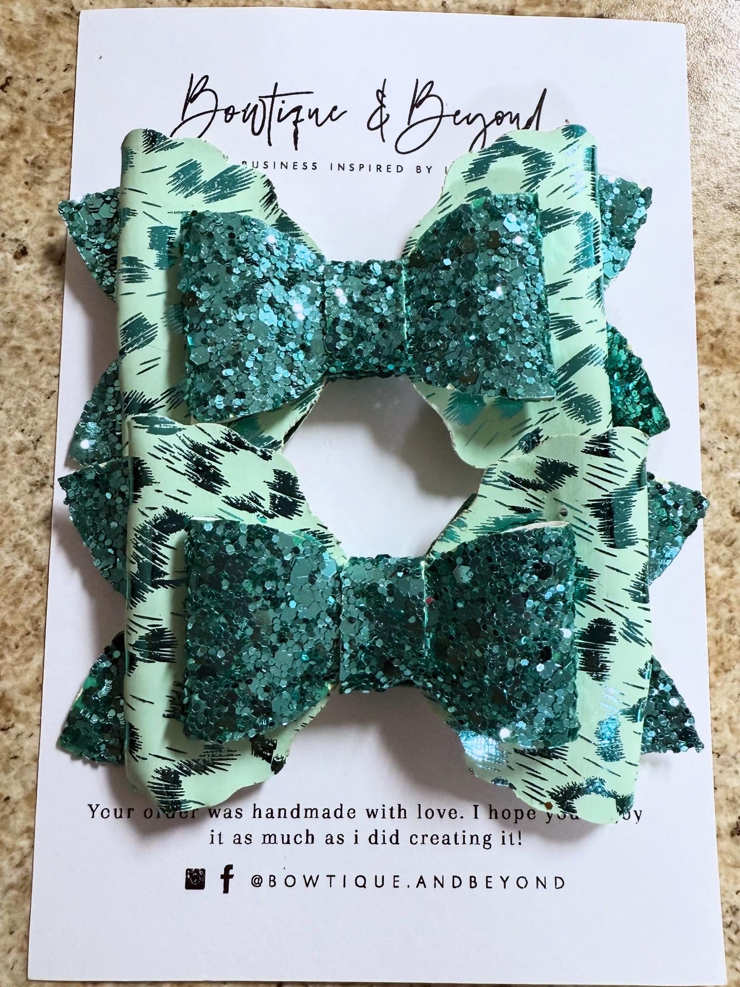 Mint Metallic Leopard Clip Set