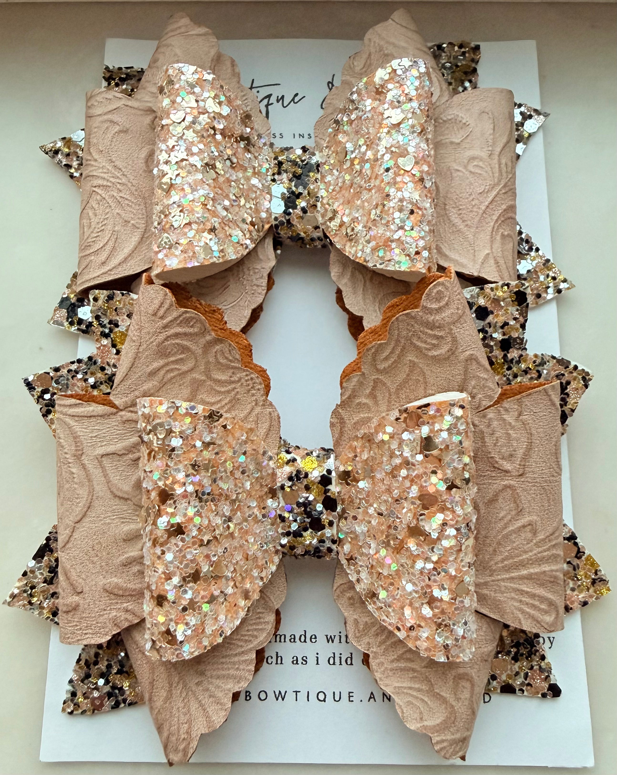 Champagne Wishes Bow