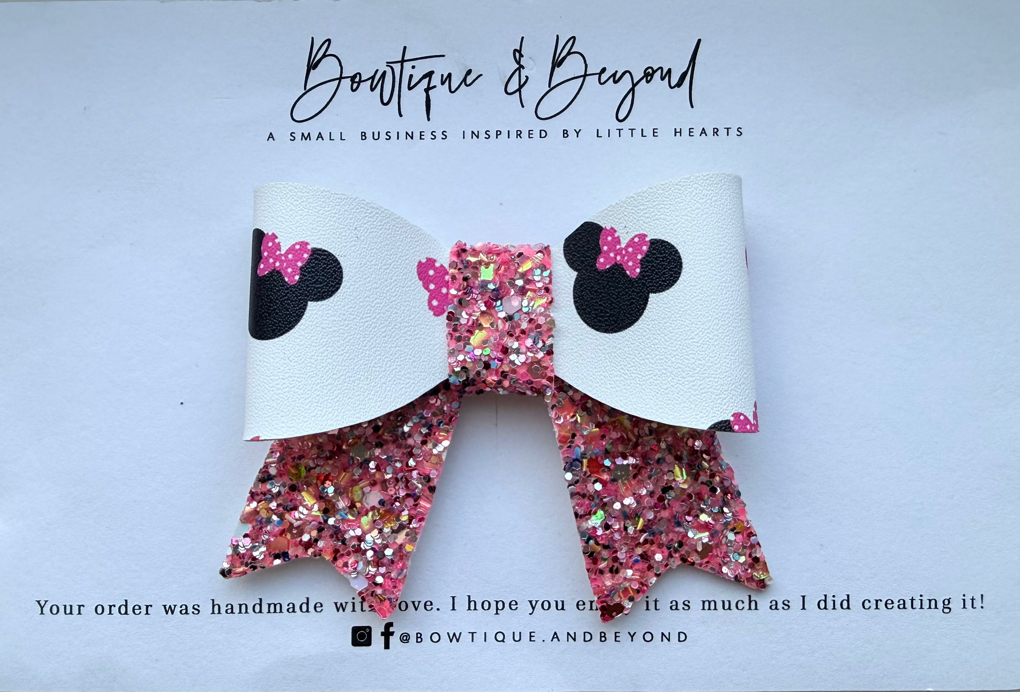 Minnie Dreams Bow