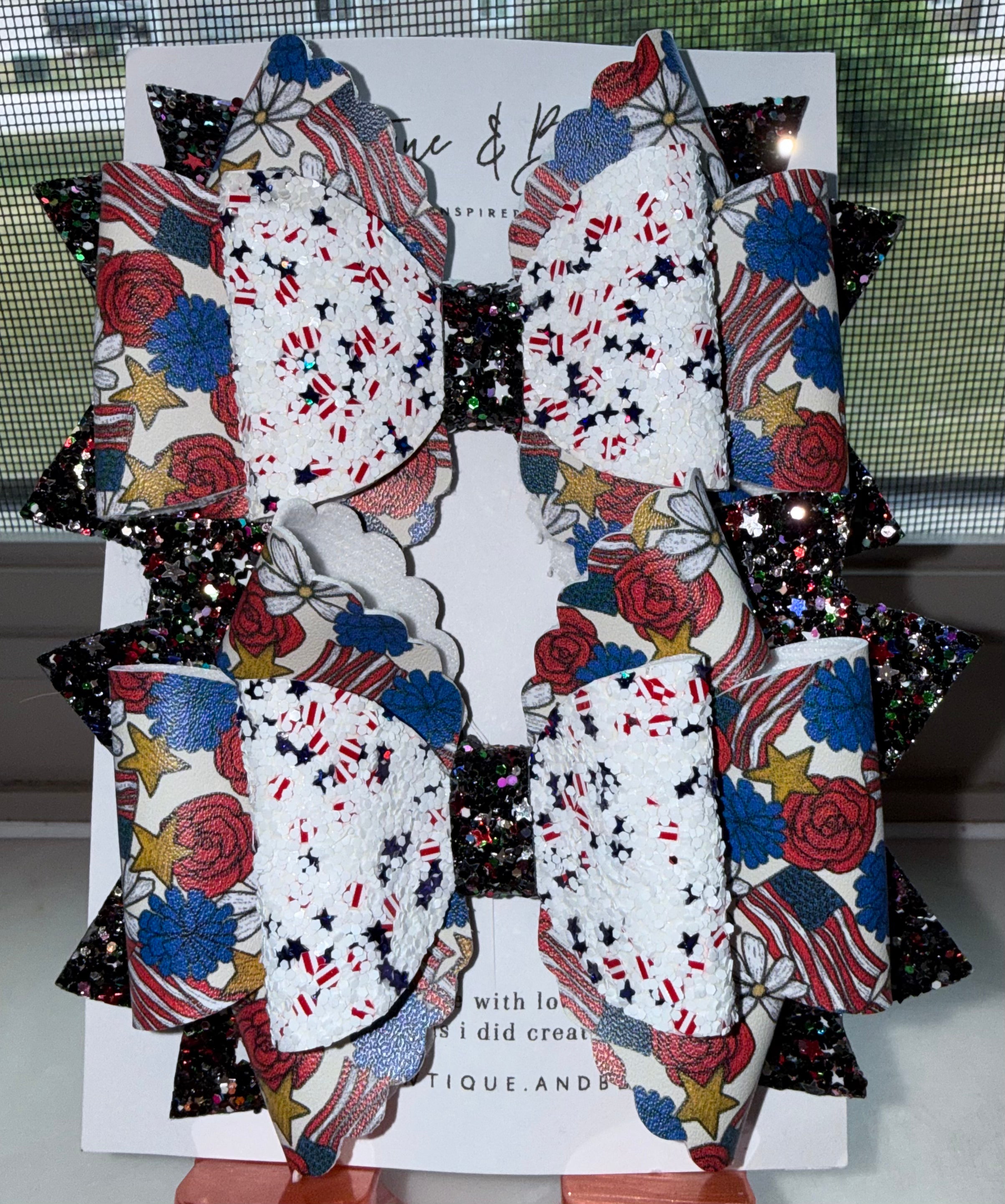 Miss Independence Bow Clip