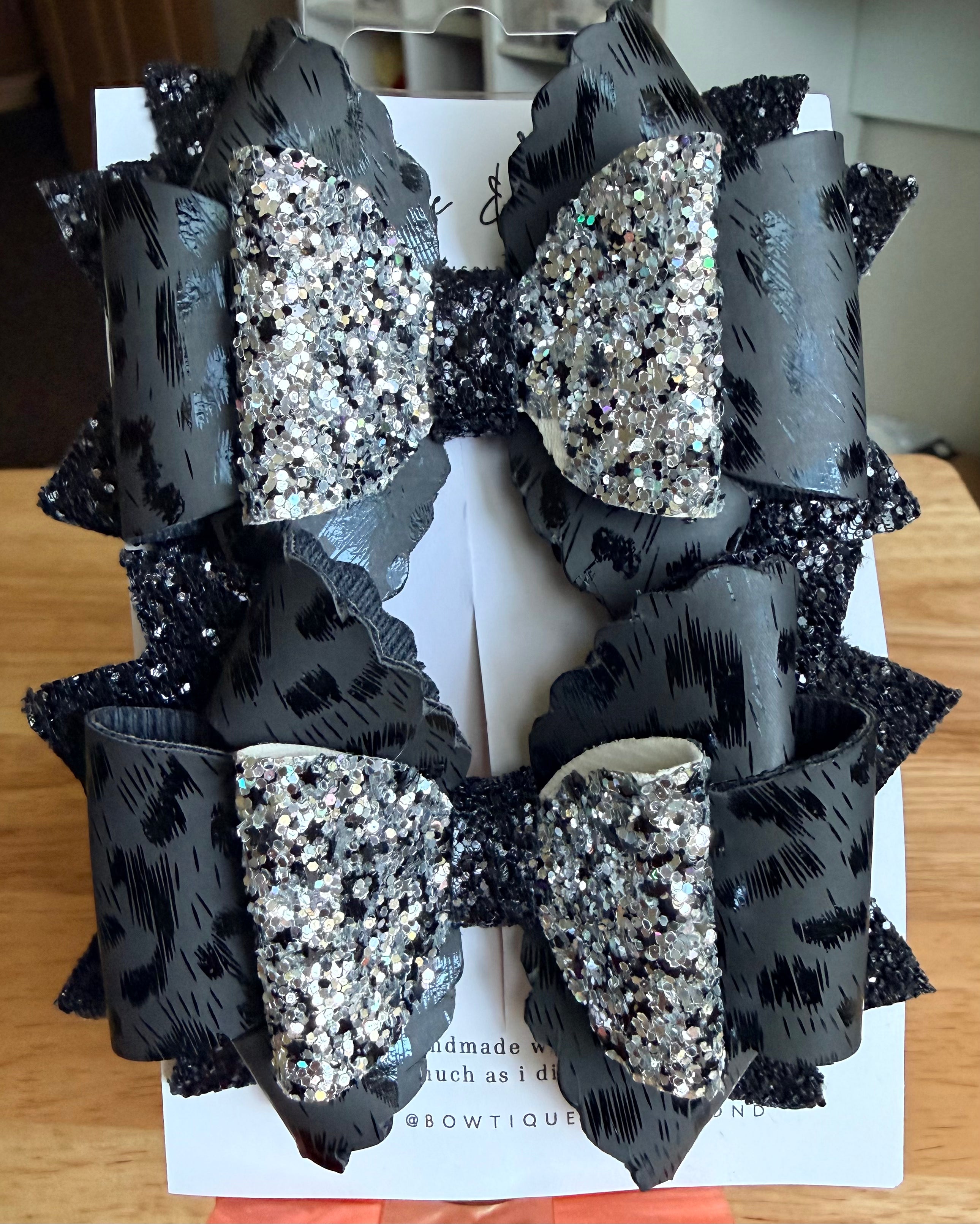 Glam Wild Leopard Bow Clip