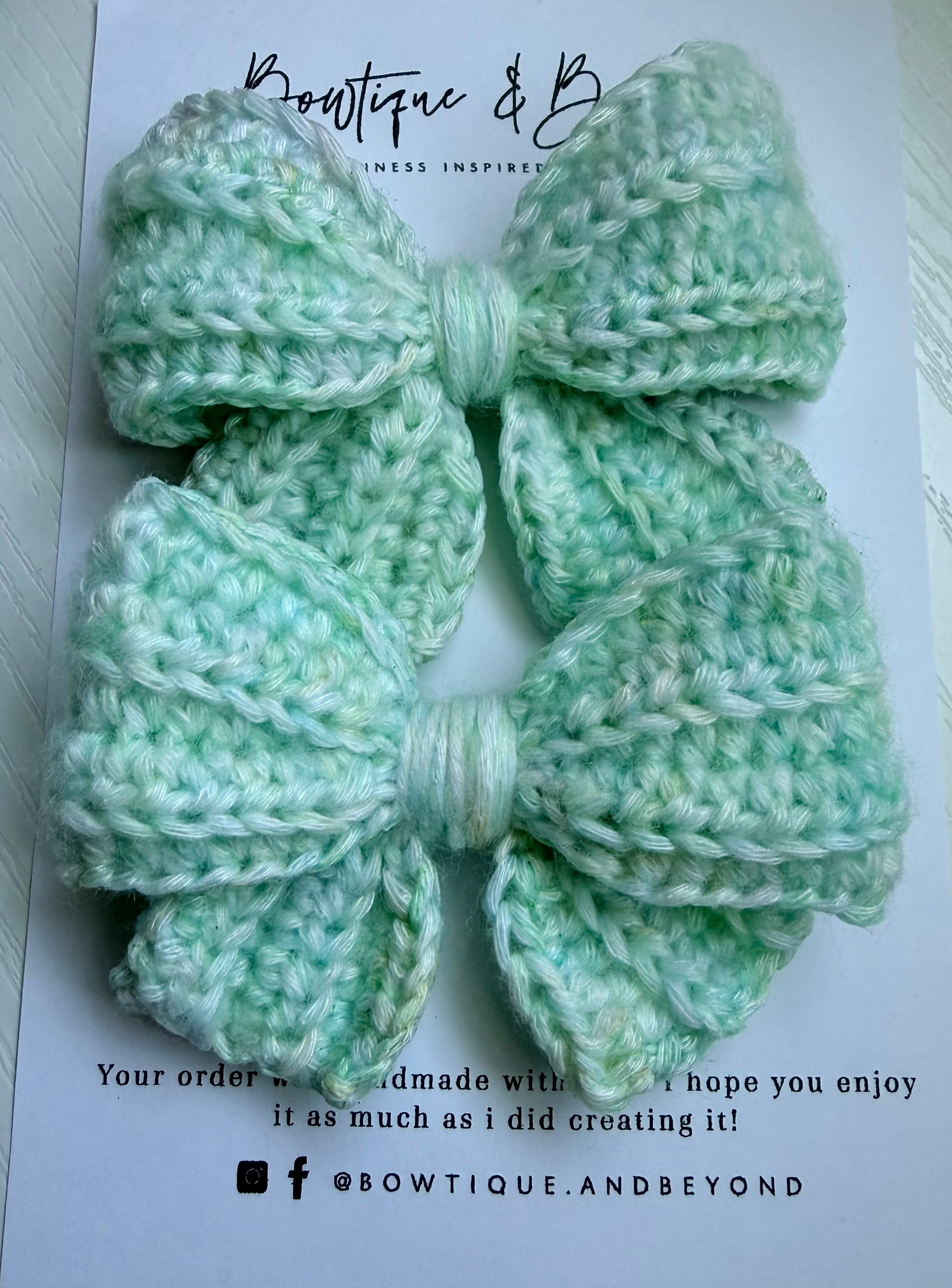 Mint Meadow Bow Clip